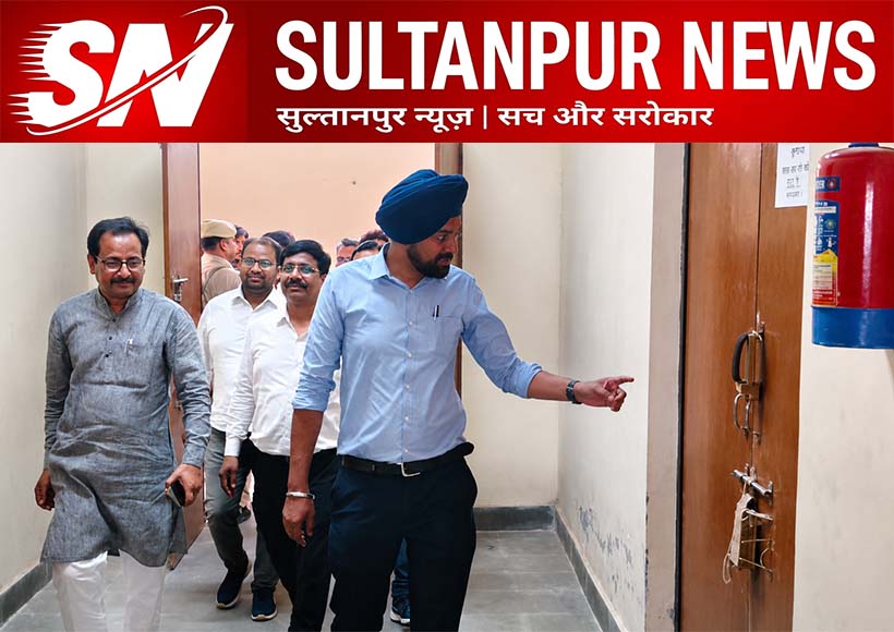 dm-indrajeet-singh-inspects-evm-vvpat-warehouse-security-in-sultanpur