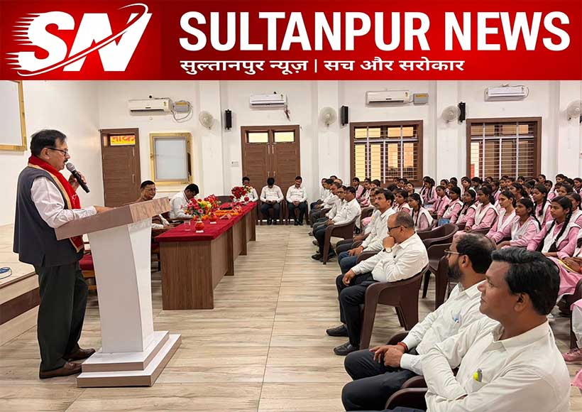 retired-ifs-officer-rbs-rawat-inspired-students-at-vishwanath-inter-college-kalan-sultanpur