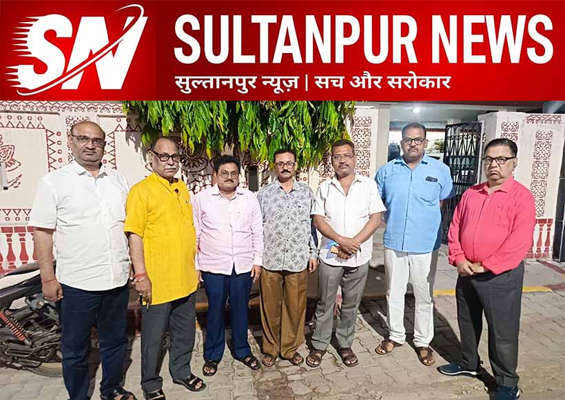 sultanpur-sarrafa-traders-meet-dm-indrajeet-singh-security-cctv-verification-drive