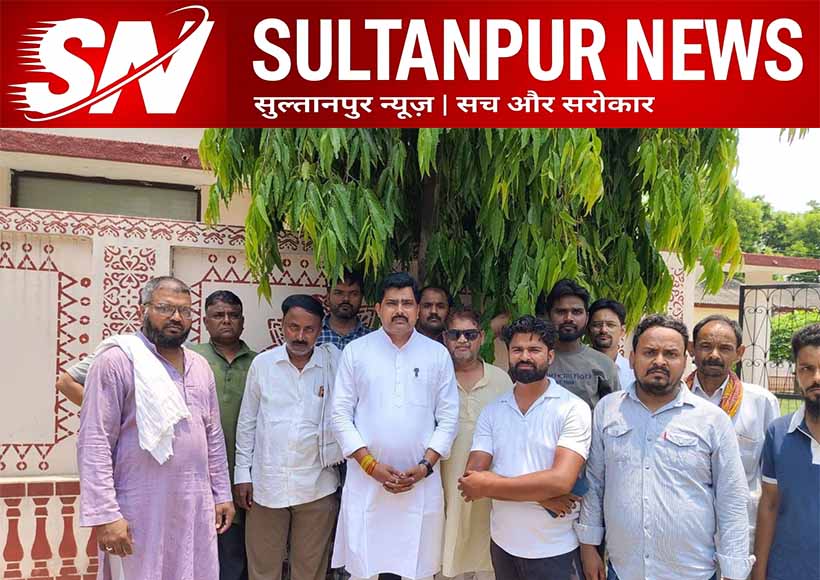 sultanpur-vegetable-market-traders-eviction-row-varun-mishra-protest